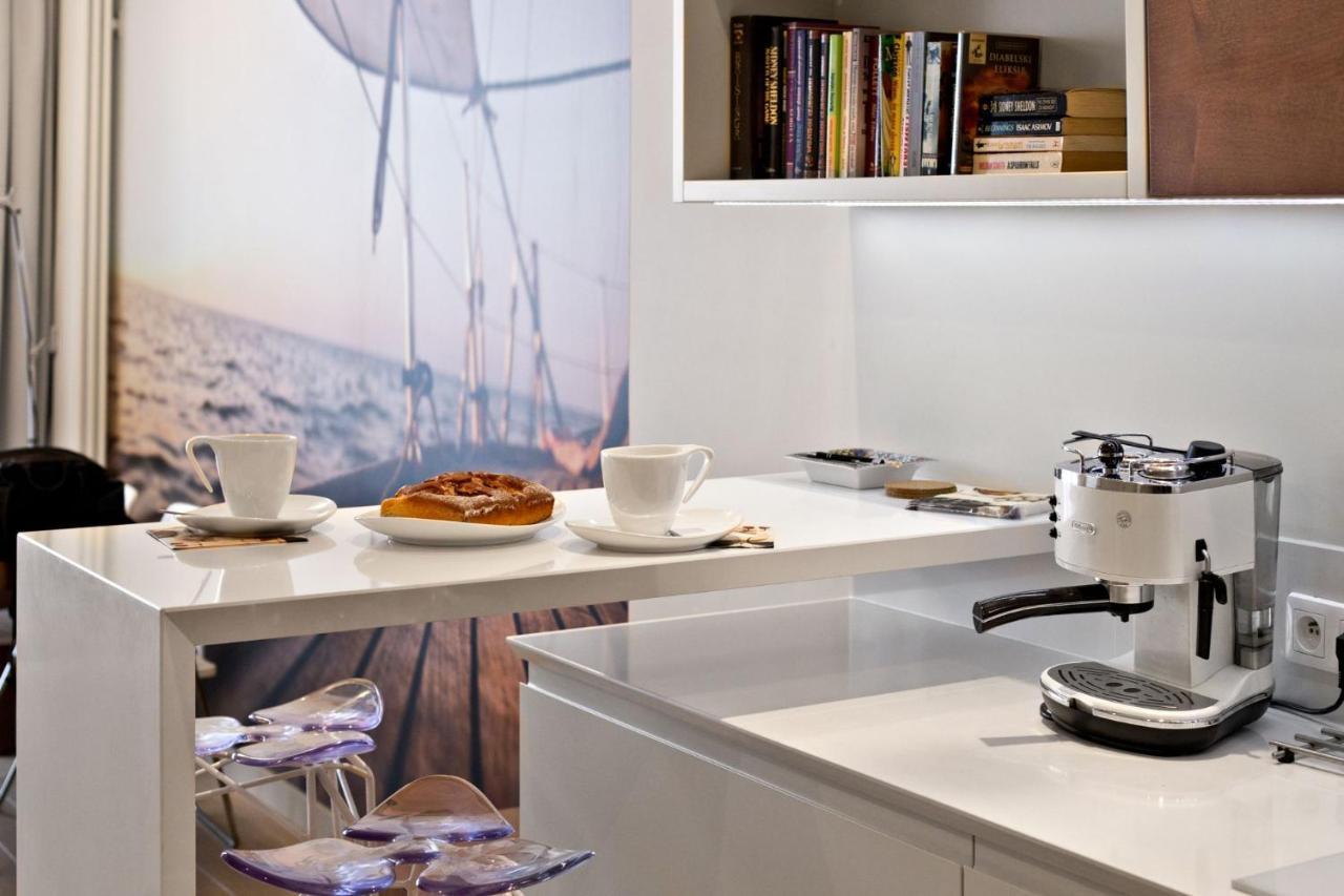 Triton Park Accommodation By P&O Serviced Apartments วอร์ซอ ภายนอก รูปภาพ